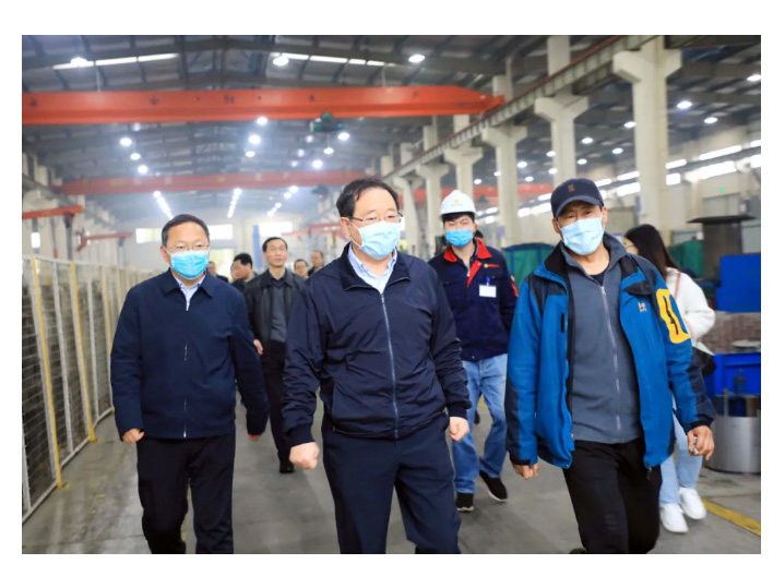 省经信厅牛弩韬厅长一行莅临kaiyuan官网调研